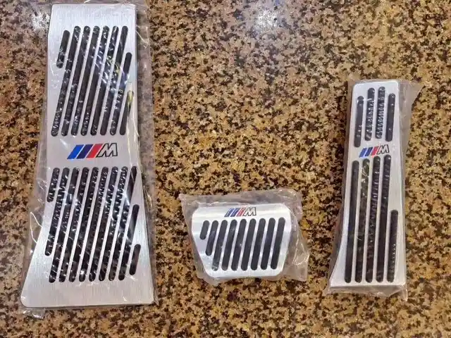 Накладка педаль BMW, Худжанд