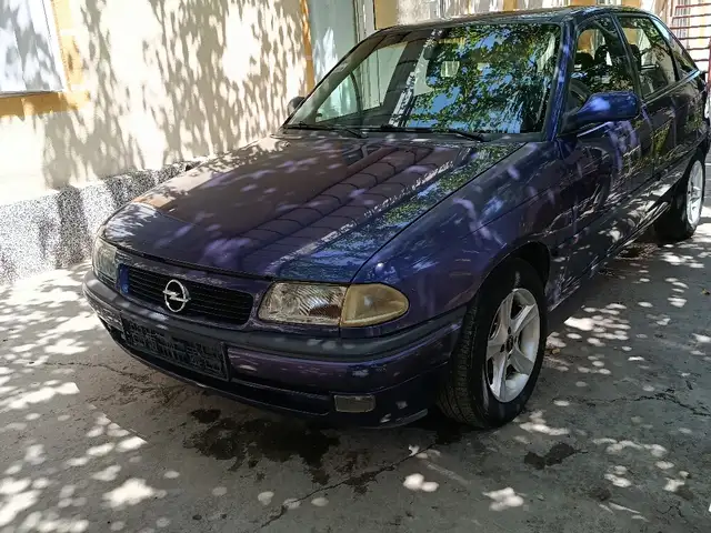 Opel Astra F