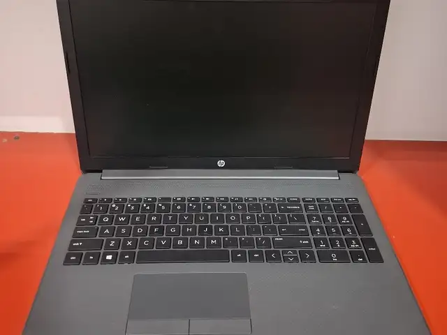 Ноутбук celerone N3050 8/256 AMD R5 2g, Душанбе