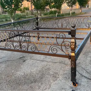Кат бо фармоиш, Канибадам