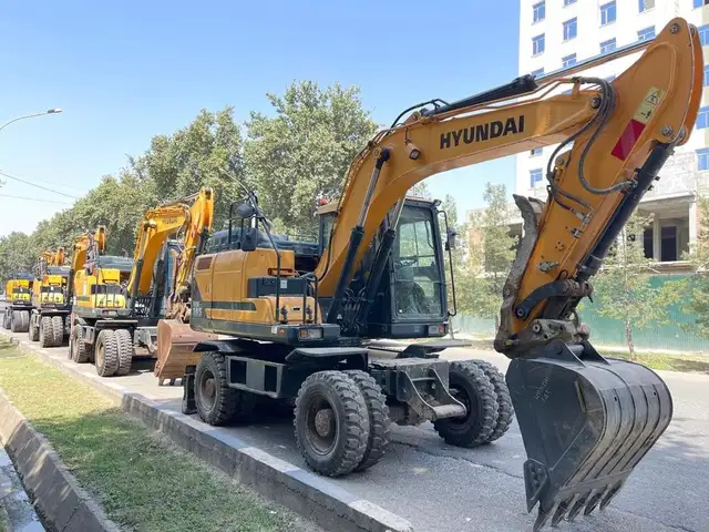Экскаватор Hyundai HW145, Душанбе