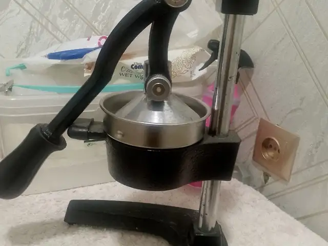 Анорчафак, Душанбе