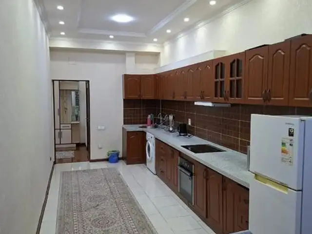 2-комн. квартира, 10 этаж, 100м², сомони, Душанбе