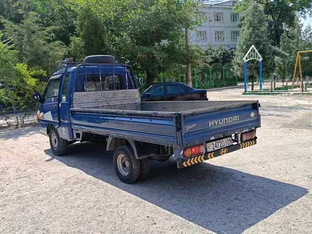 Бортовой автомобиль Hyundai Porter, 2002, Душанбе