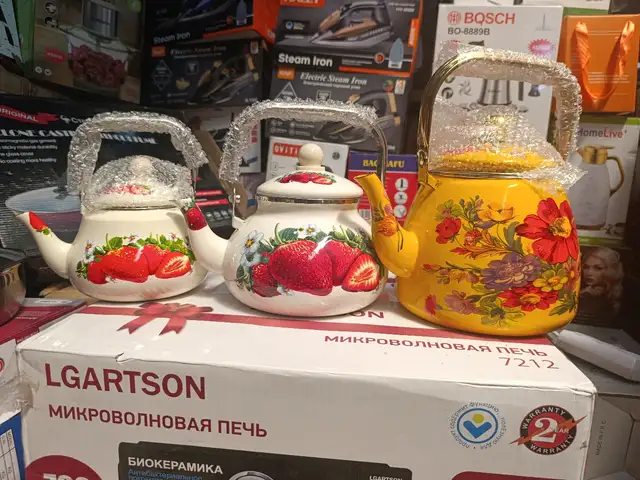 Чойники малирофни, Душанбе