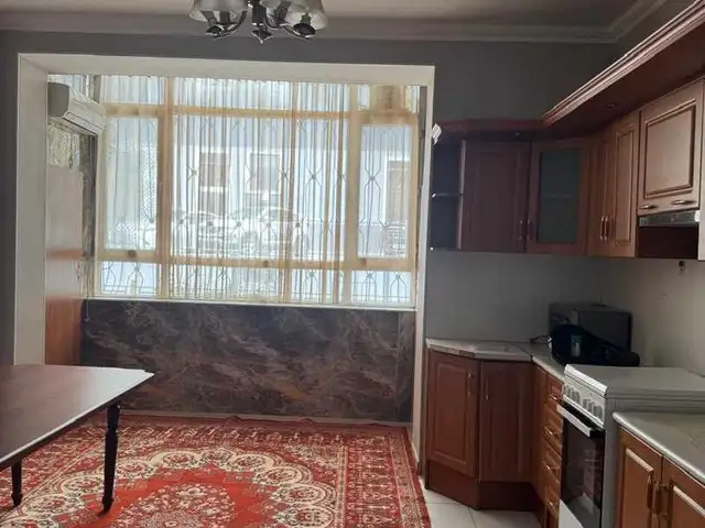 3-комн. квартира, 1 этаж, 110м², Сомони, Душанбе