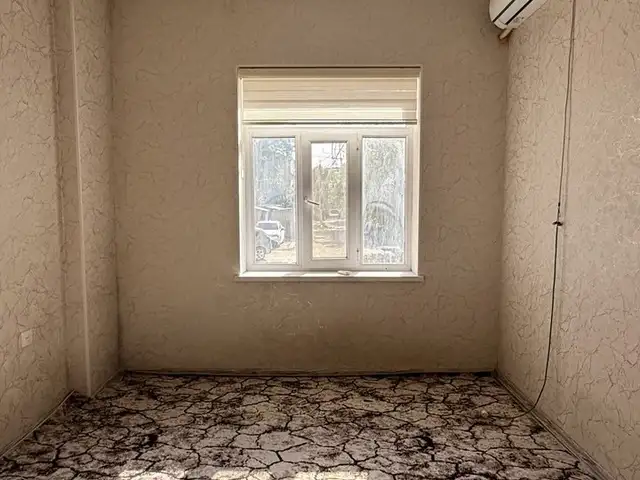 2-комн. квартира, 1 этаж, 44 м², кучаи Салимзода 18а, Ваҳдат