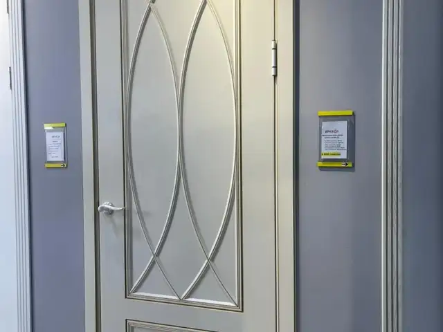 Двери, Худжанд