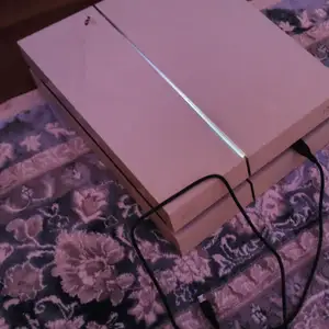 Игровая приставка Sony PlayStation 4, Душанбе