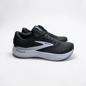 Кроссовки Brooks, Душанбе