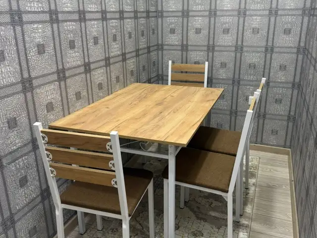 Стол и стулья, Душанбе