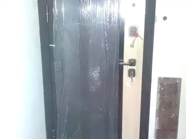 Дверь, Душанбе