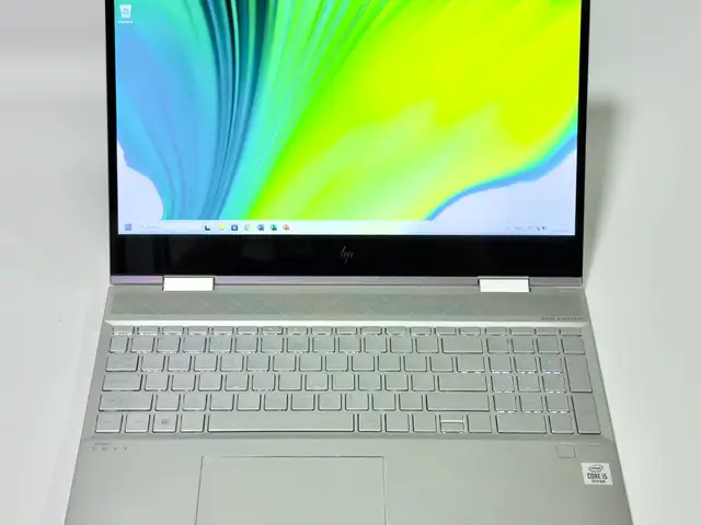 Ноутбук HP Envy 15 i5-10gen, Хуҷанд