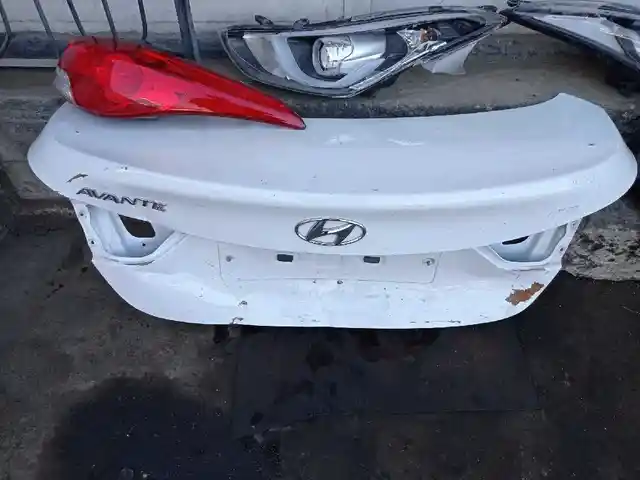 Крышка багажника для Hyundai Avante 2013, Душанбе