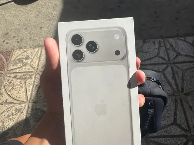 Apple iPhone 17 Pro Max, 256 gb, Silver, Хуҷанд