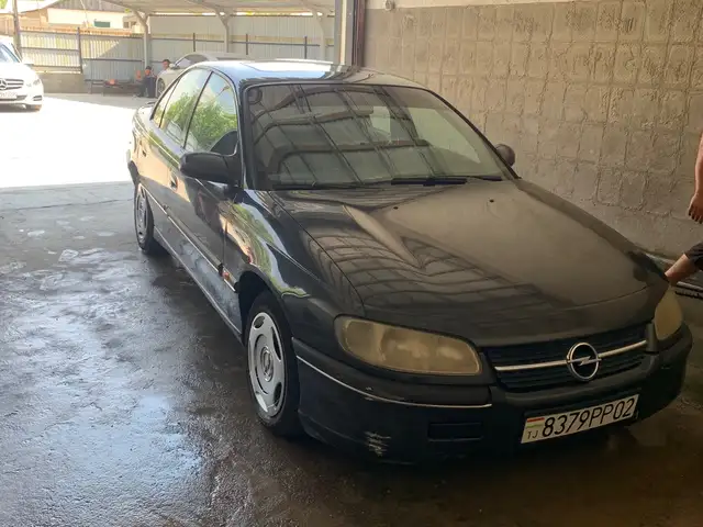 Opel Omega