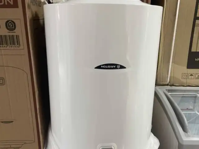 Водонагреватель Ariston 80л., Душанбе