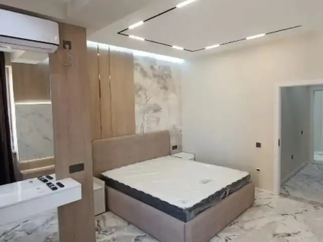 2-комн. квартира, 7 этаж, 72м², Универмаг, Худжанд