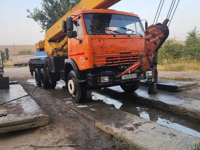 Кран, Худжанд