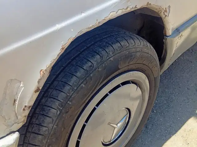 Mercedes-Benz W124