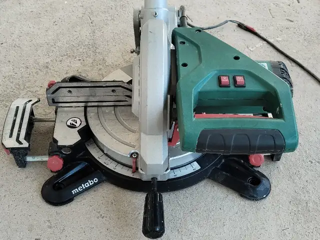 Торцовочная пила Metabo, Хуҷанд