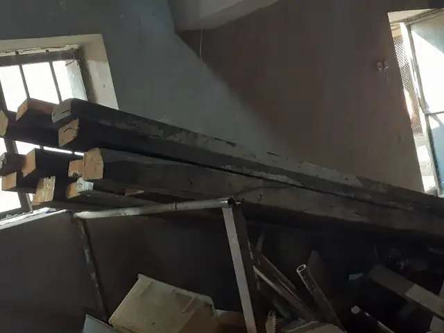 Брус, Хуҷанд