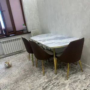 Стол и стул, Душанбе