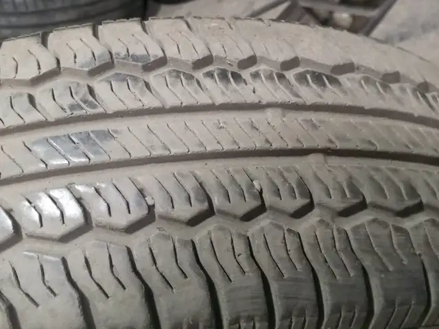 Покрышки 205 70 R15, Яван