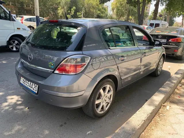 Opel Astra H