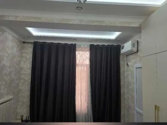 2-комн. квартира, 5 этаж, 70м², Перекрестки бозорча, Душанбе