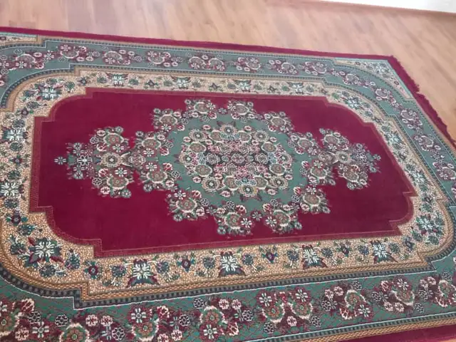 Ковер Мадона, Исфара