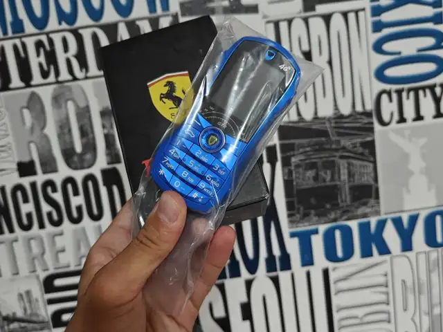Телефон Ferrari, Бохтар (Курғон-Теппа)