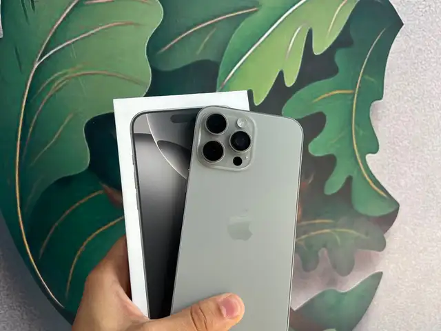 Apple iPhone 16 Pro Max, 256 gb, Natural Titanium, Душанбе