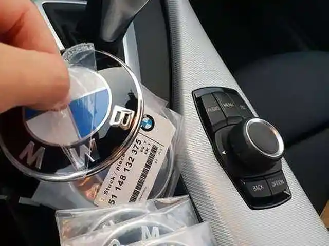 Эмблема для BMW, Худжанд