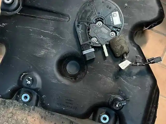 топливник бак Adblue mercedes w222, Хуҷанд