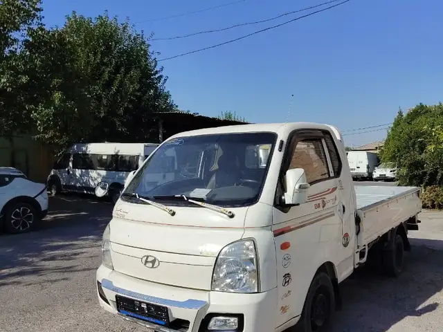 Бортовой автомобиль Hyundai Porter 2 , 2014, Худжанд