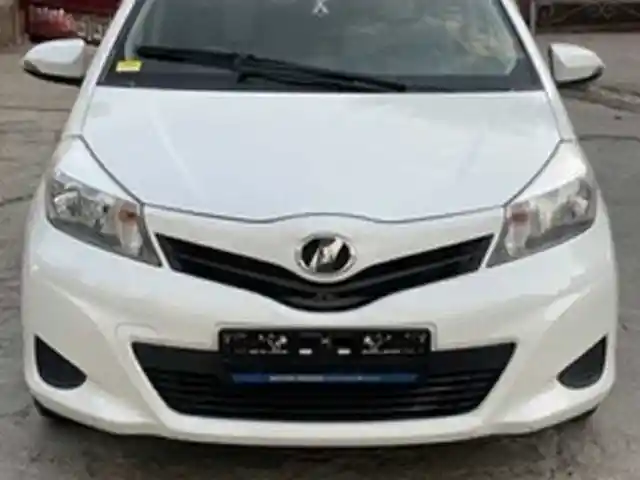 Лобовое стекло от Toyota Vitz 2011-, Душанбе