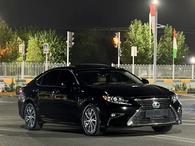 Lexus ES series