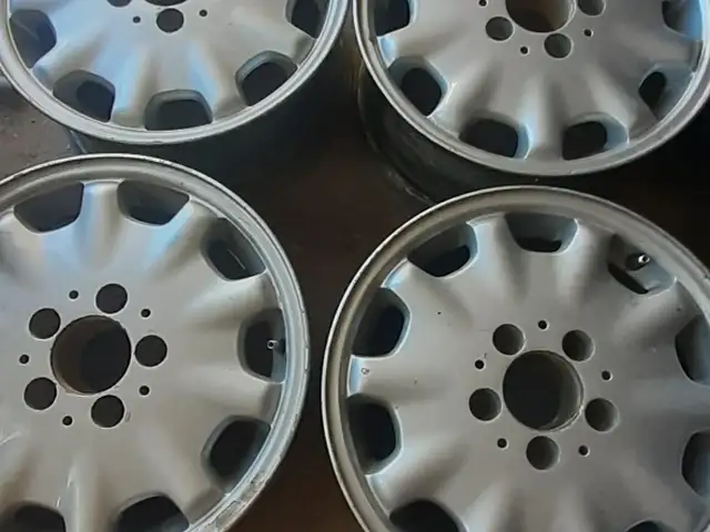 Диски R15, Абдурахмони Джоми