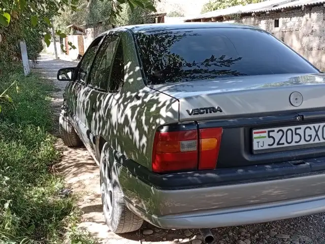 Opel Vectra A