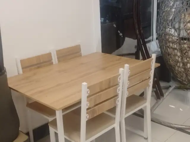Cтол и стулья, Душанбе