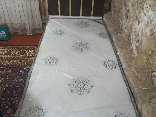 Односпальная кровать с матрасом, Душанбе