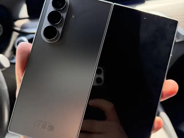 Samsung Galaxy Z Fold 7 12/256gb titanium, Хуҷанд