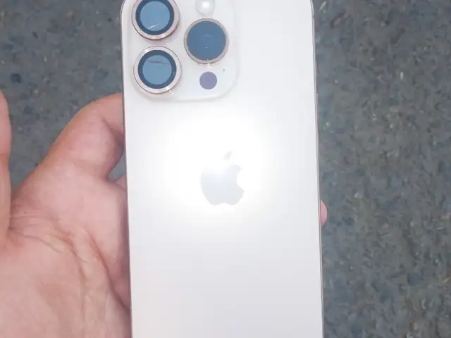 Apple iPhone 16 Pro, 128 gb, Desert Titanium, Душанбе