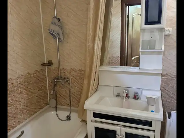 4-комн. квартира, 2 этаж, 100м², Сино Маяковски, Душанбе