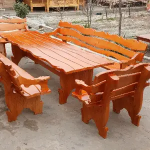 Стол и стулья, Хуҷанд