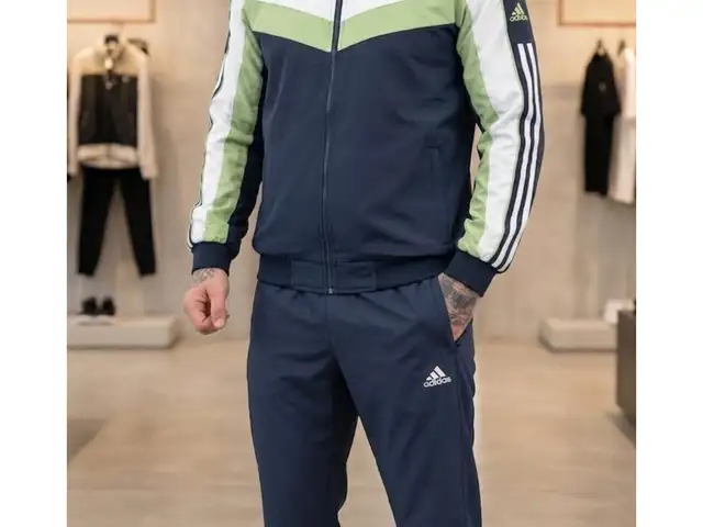 Спортивный костюм Adidas, Душанбе