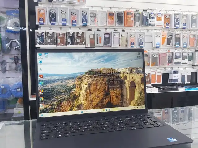 Ноутбук Dell, Хуҷанд