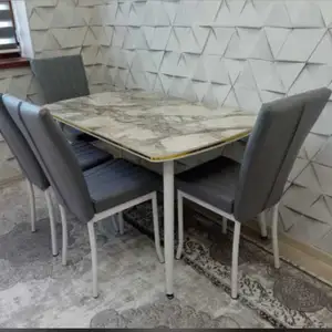 Стол и стулья, Душанбе