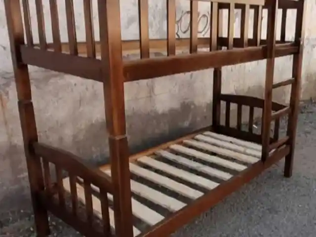 Двухъярусная кровать, Душанбе